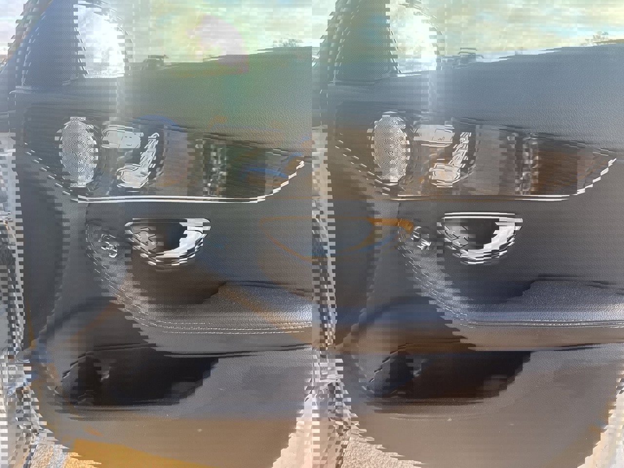 Used 2018 Mercedes-Benz C 300 4MATIC Sedan w/ Premium Package image 6