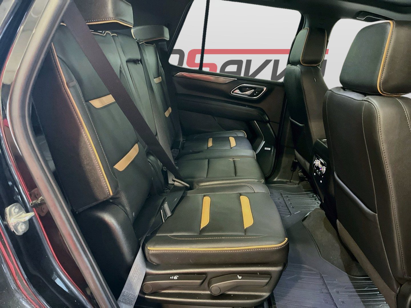 Used 2024 GMC Yukon AT4 AWD/4WD image 30