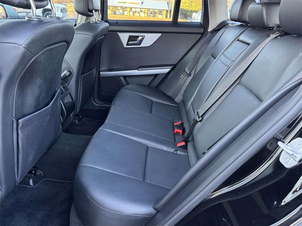 Used 2010 Mercedes-Benz GLK 350 4MATIC image 15