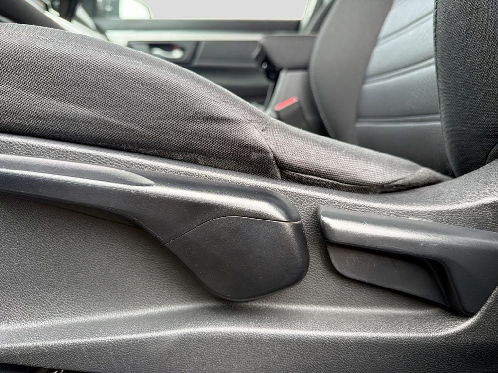 Used 2020 Honda CR-V LX image 17