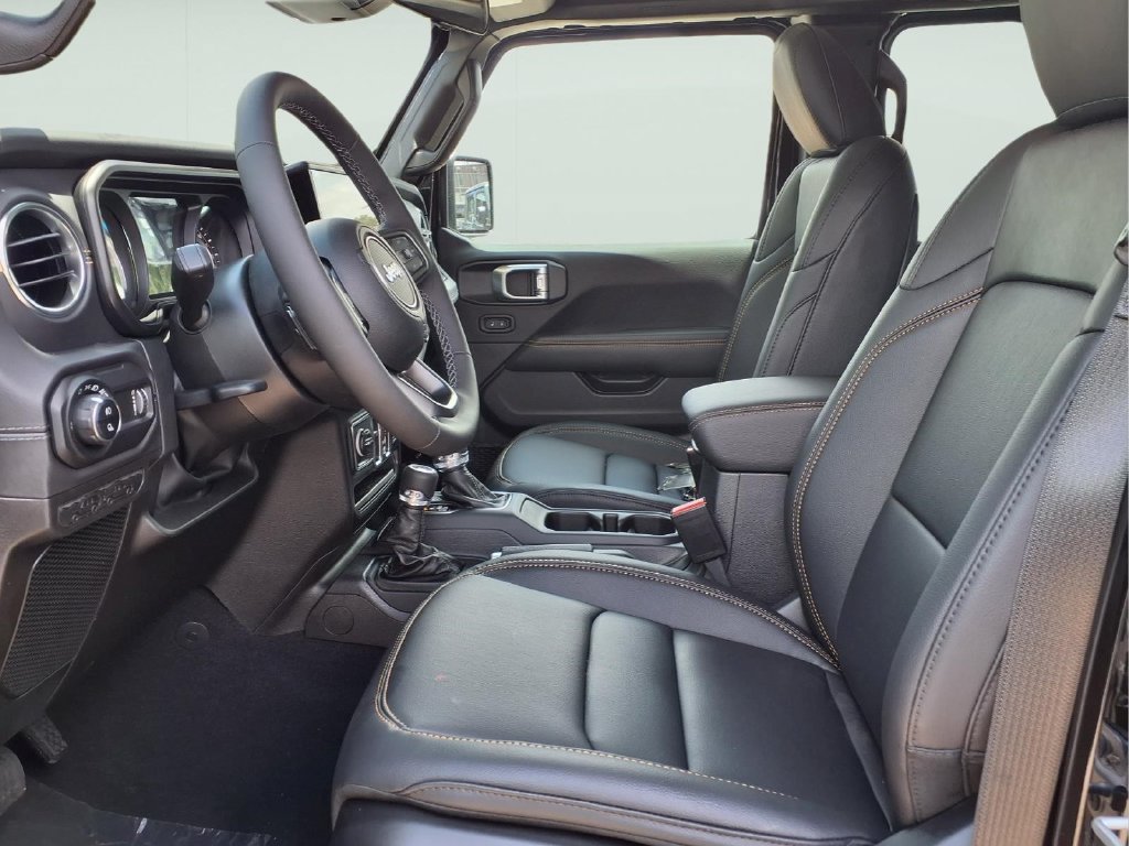 New 2026 Jeep Gladiator Sport AWD/4WD image 10