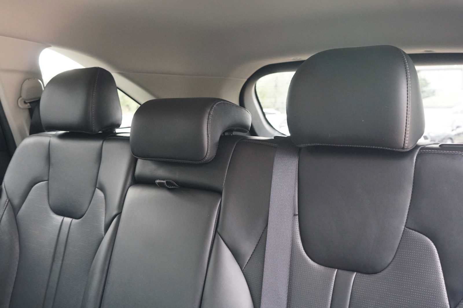Used 2024 Kia Sorento S FWD image 20
