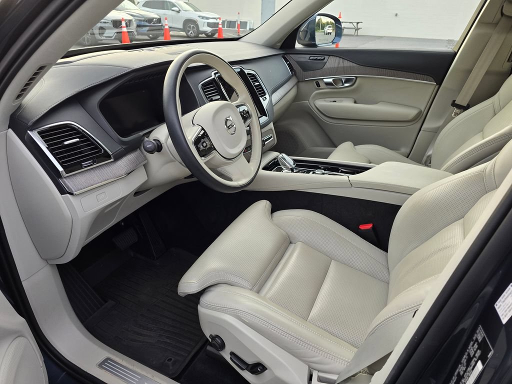 Used 2024 Volvo XC90 B6 Ultimate w/ Protection Package Premier AWD/4WD image 8