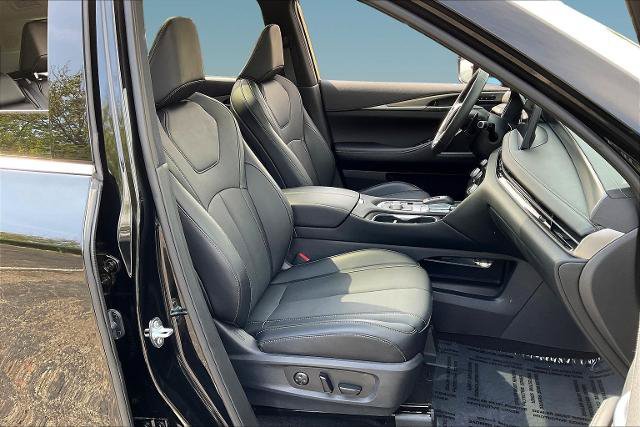 Certified 2026 INFINITI QX60 Luxe w/ Cargo Package AWD/4WD image 29