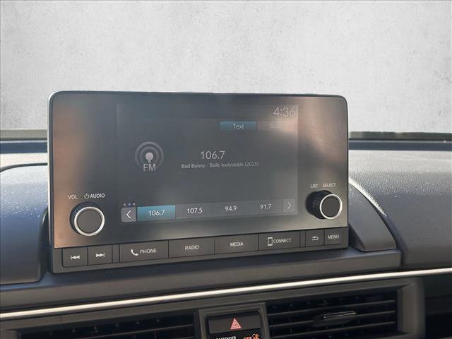 Used 2023 Honda Pilot LX image 13