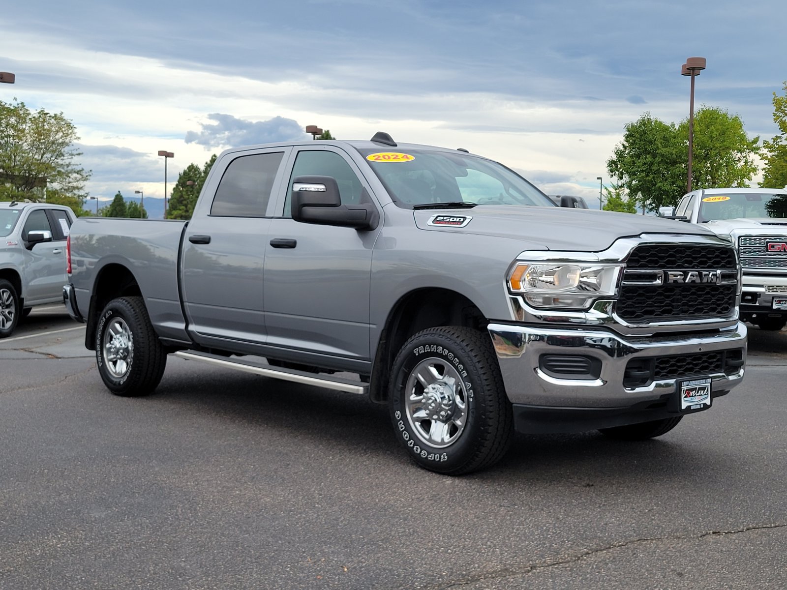 Used 2024 RAM 2500 Tradesman w/ Chrome Appearance Group AWD/4WD image 1