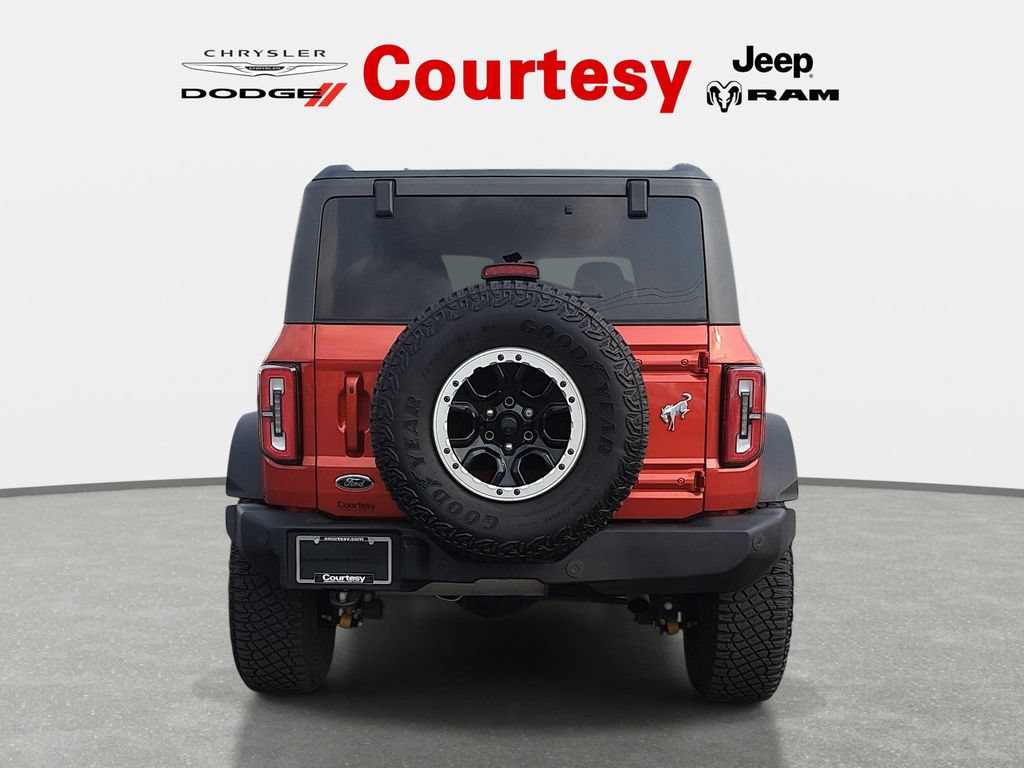 Used 2023 Ford Bronco Outer Banks w/ Sasquatch Package AWD/4WD image 5