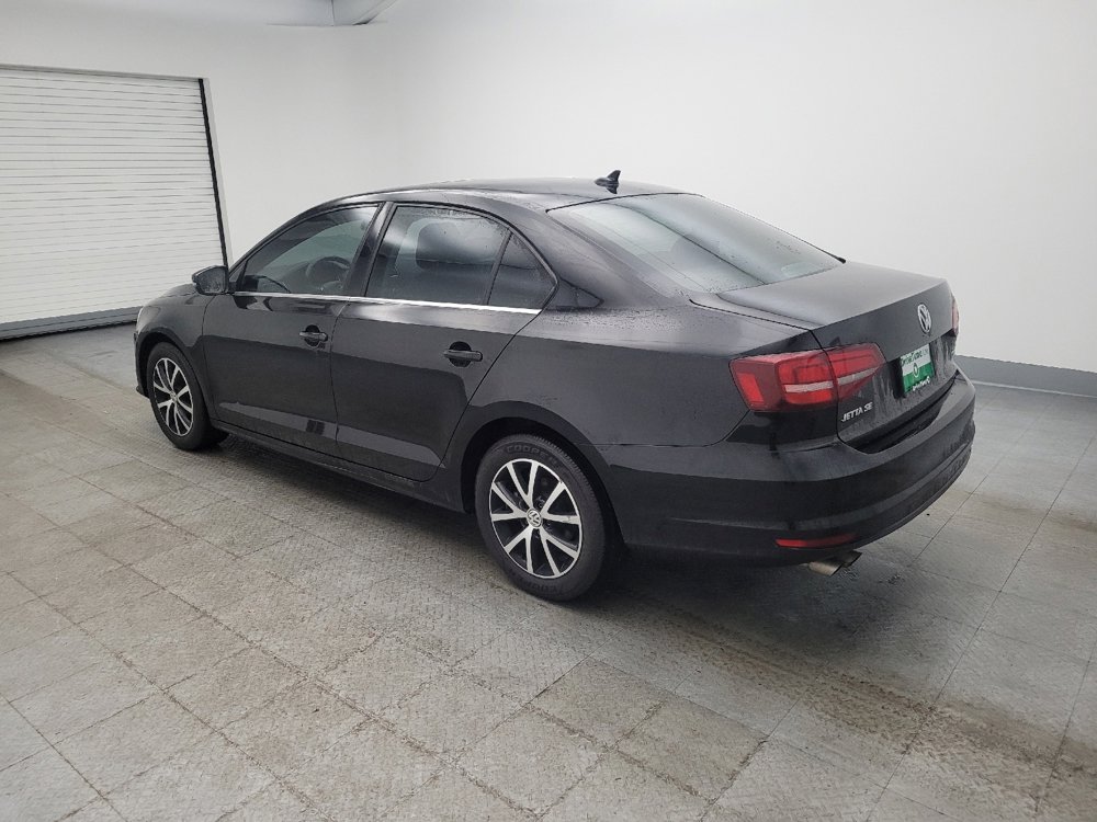 Used 2018 Volkswagen Jetta SE image 3