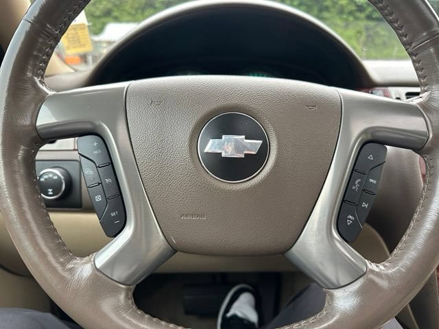 Used 2013 Chevrolet Tahoe LTZ AWD/4WD image 16