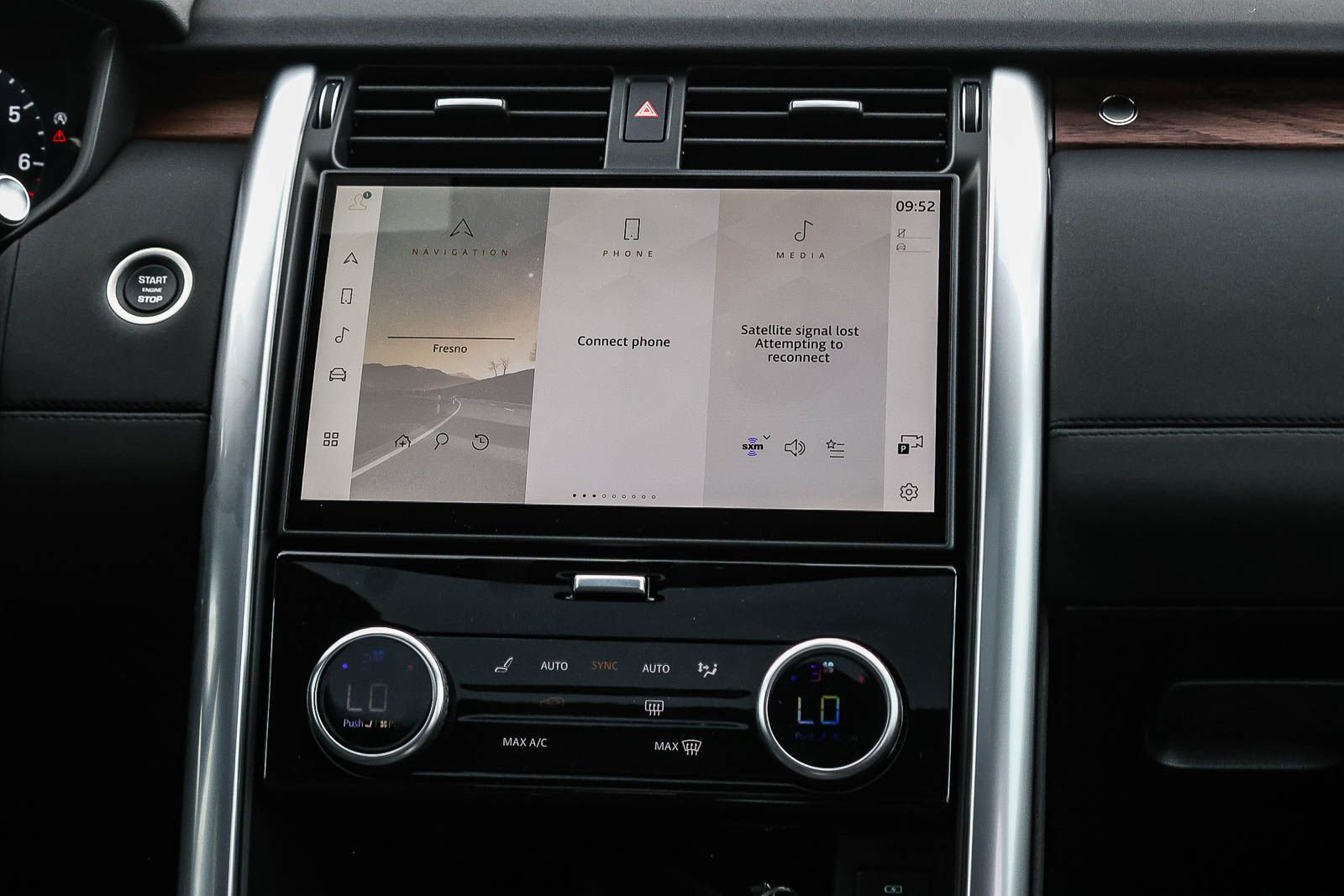 New 2026 Land Rover Discovery S image 25
