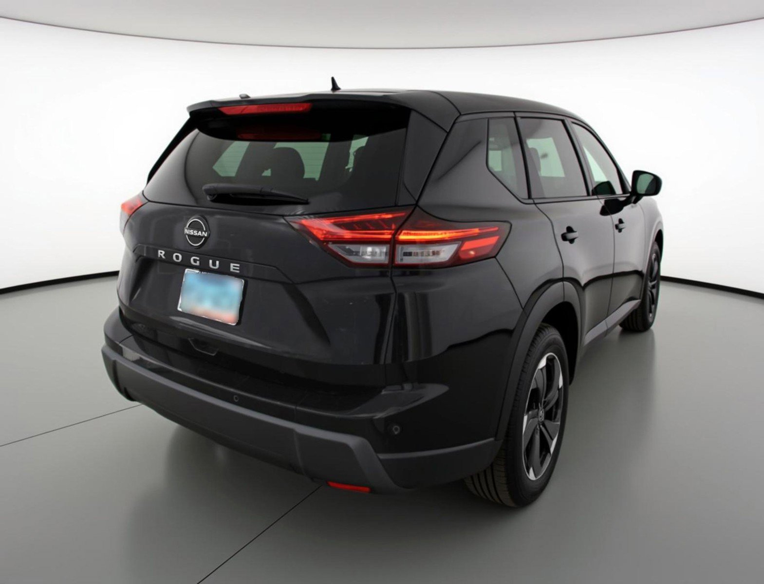 Used 2025 Nissan Rogue SV image 9