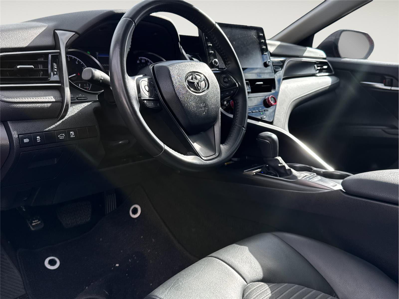 Used 2022 Toyota Camry SE w/ Audio Upgrade Package image 14