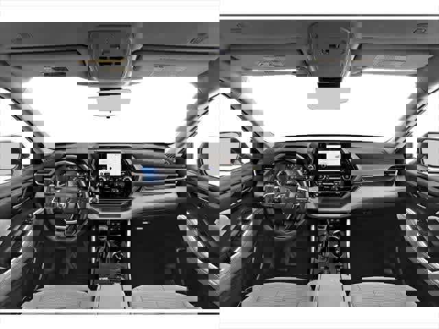 Used 2025 Toyota Highlander LE image 5