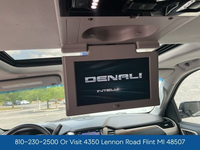Used 2018 GMC Yukon XL Denali w/ Denali Ultimate Package AWD/4WD image 3
