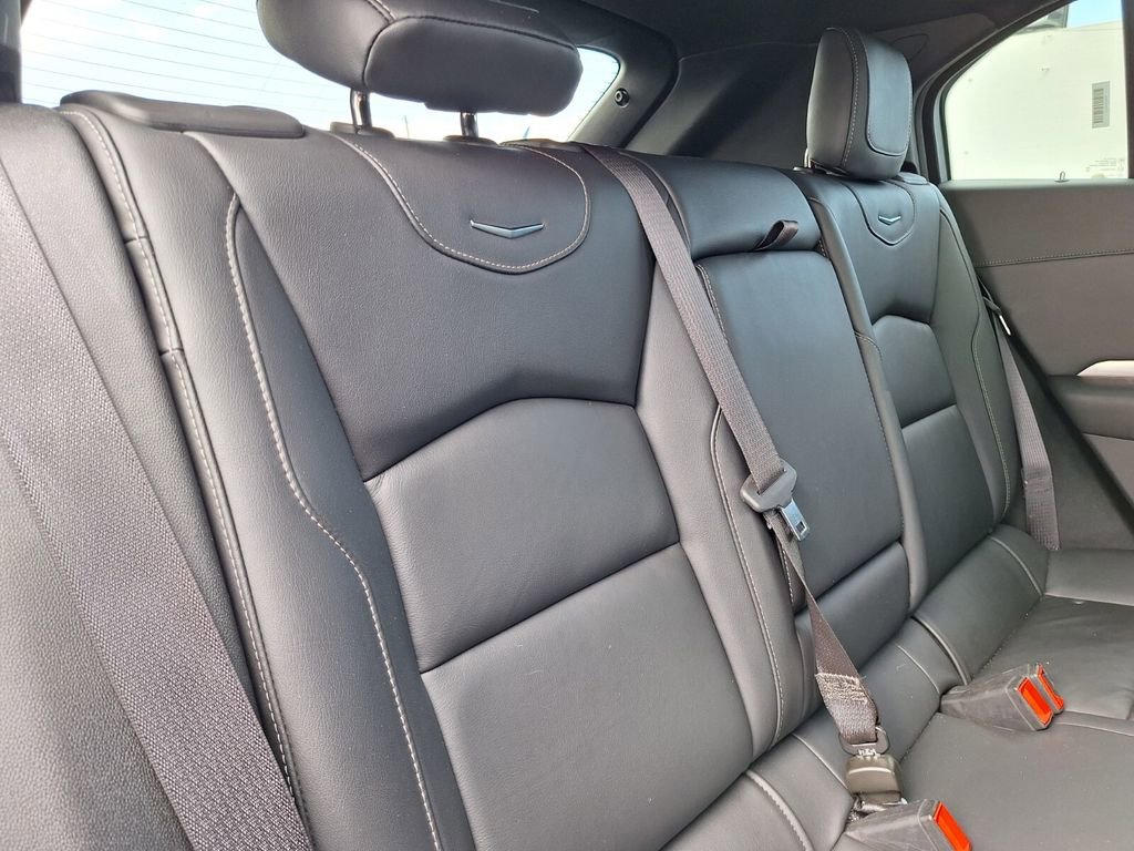 Used 2024 Cadillac XT4 Premium Luxury image 27