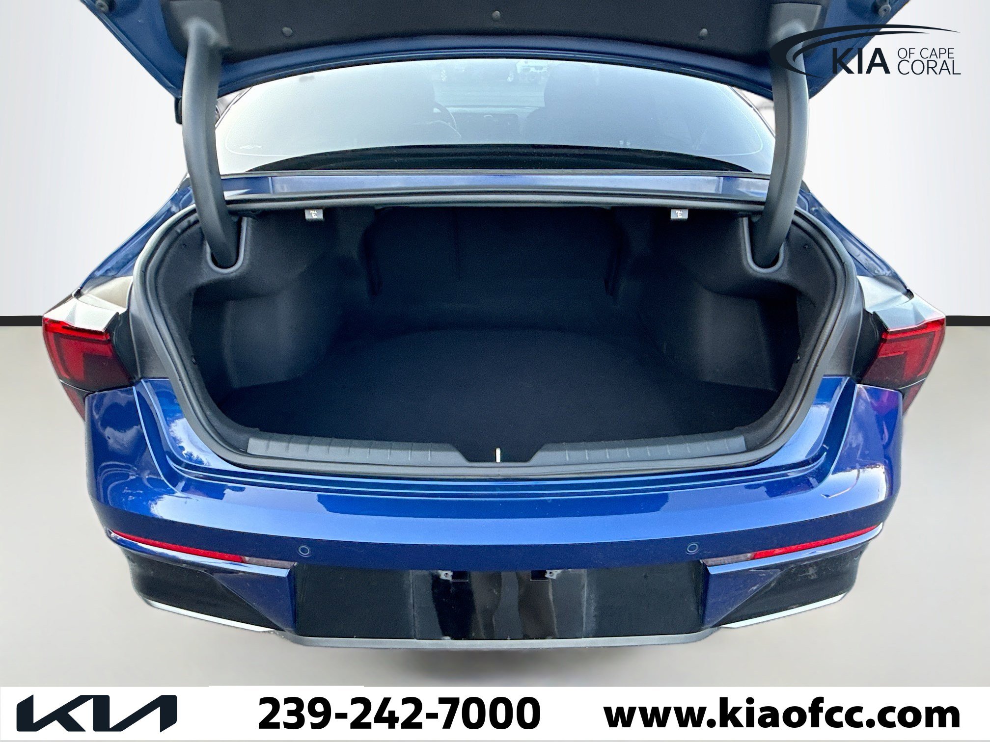 Certified 2025 Kia K5 GT-Line image 12