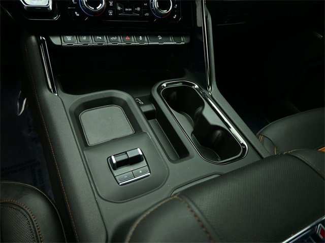 Used 2024 GMC Sierra 3500 AT4 w/ AT4 Premium Plus Package image 28