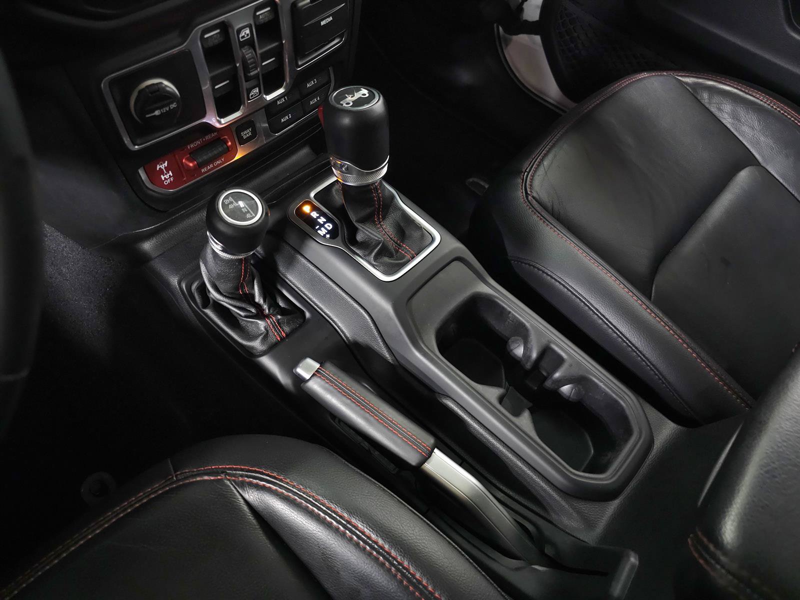 Used 2018 Jeep Wrangler Unlimited Rubicon AWD/4WD image 29