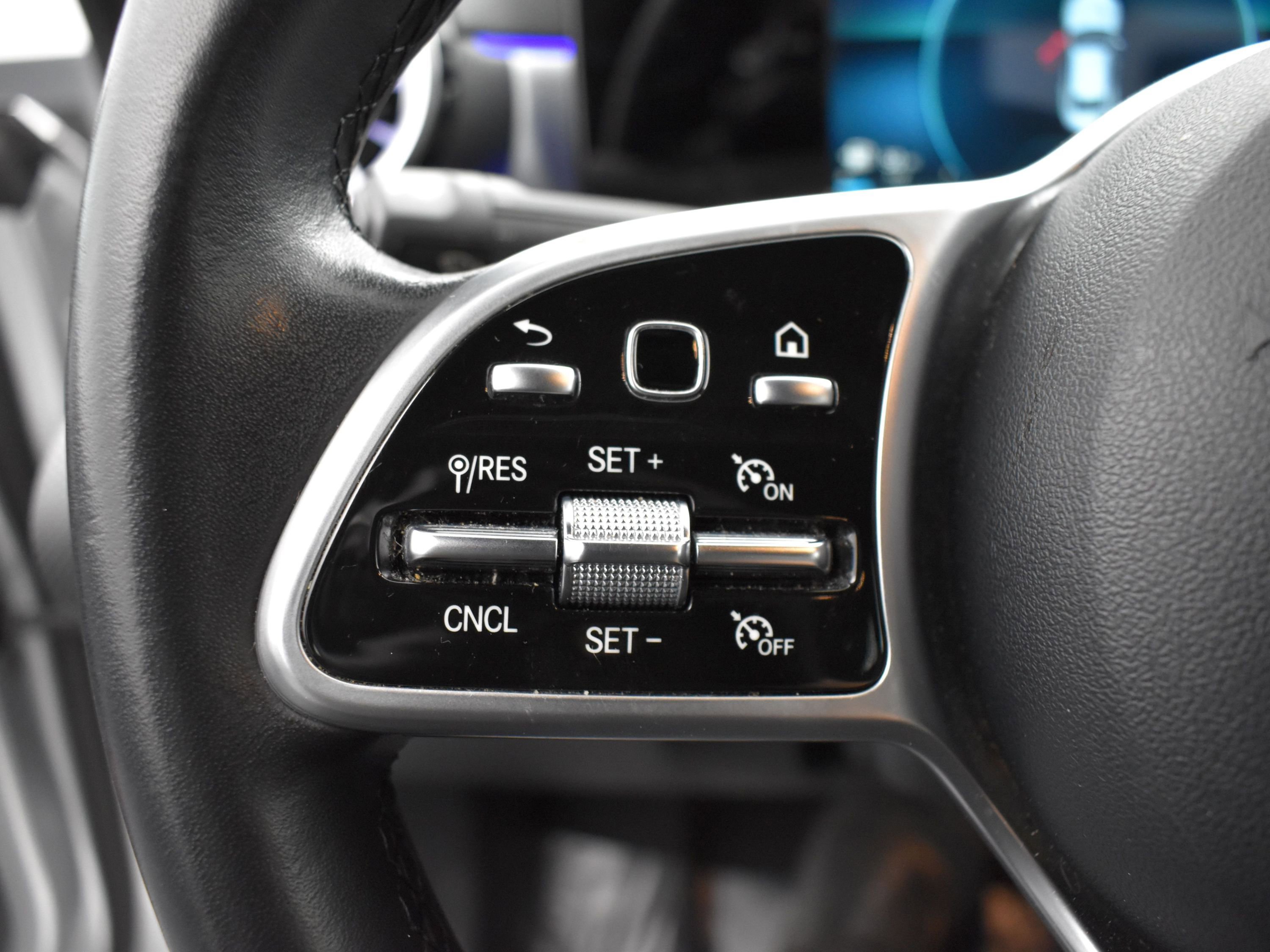 Used 2022 Mercedes-Benz CLA 250 4MATIC image 10