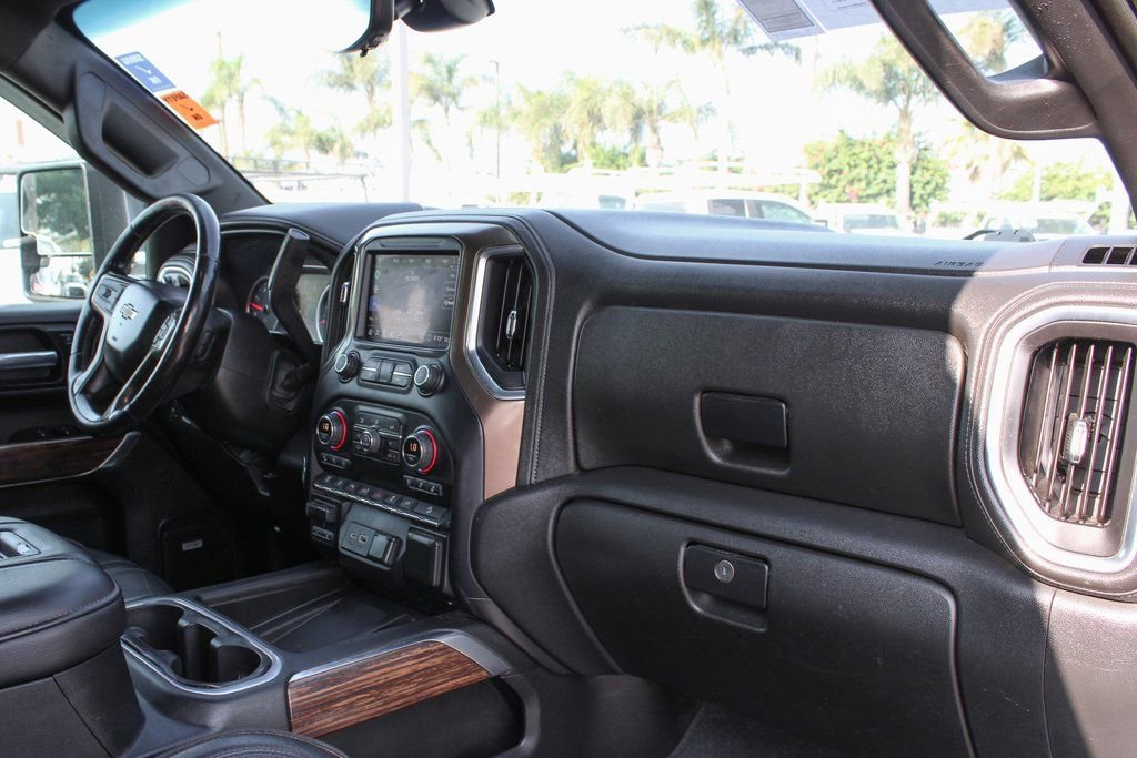 Used 2020 Chevrolet Silverado 3500 High Country w/ Z71 Off-Road Package AWD/4WD image 44
