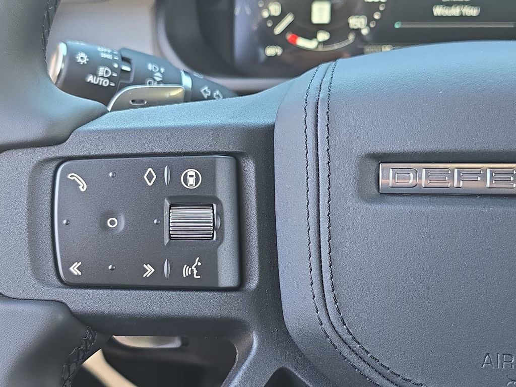 New 2026 Land Rover Defender 90 V8 image 17