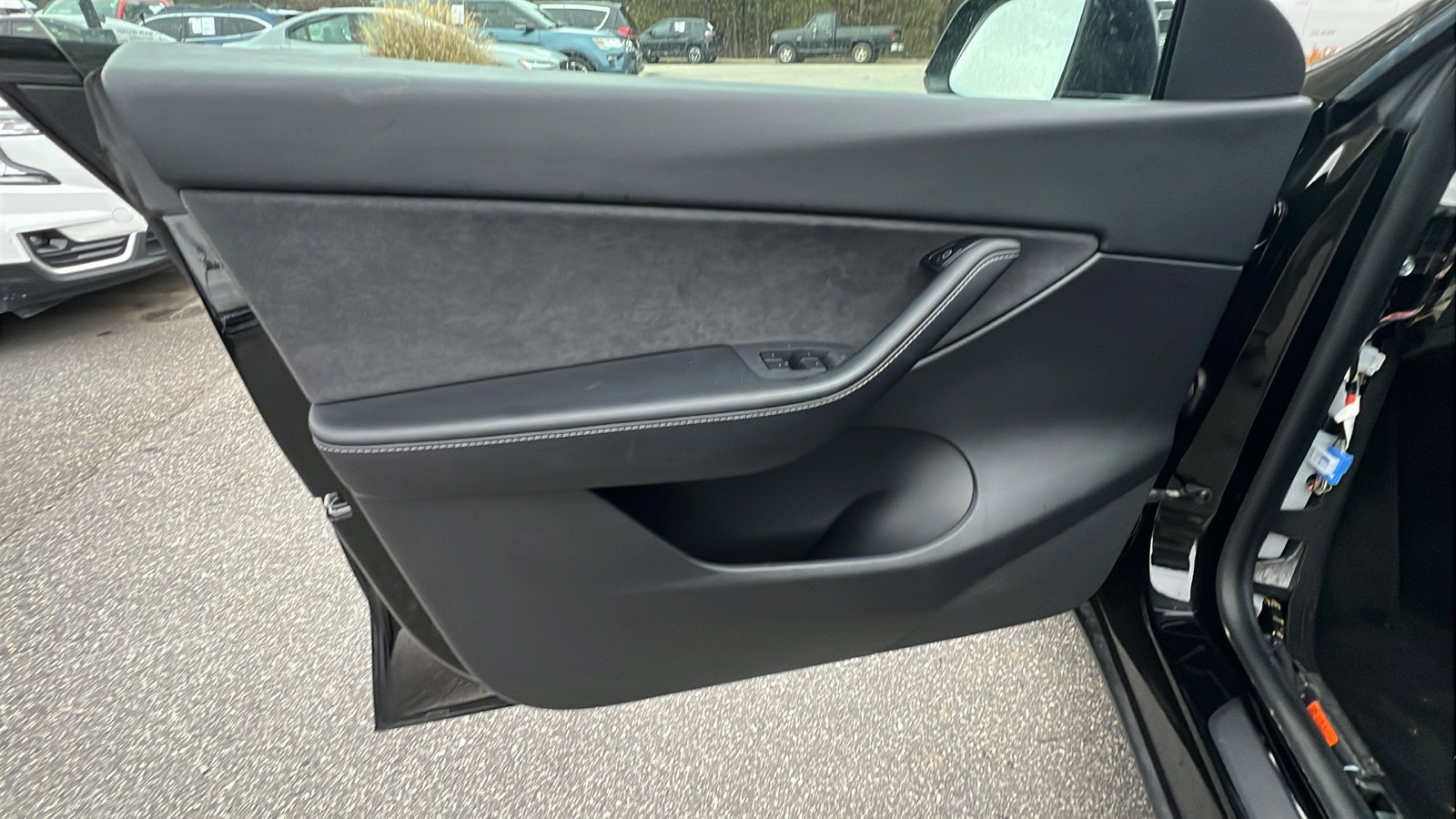 Used 2021 Tesla Model Y Long Range image 14