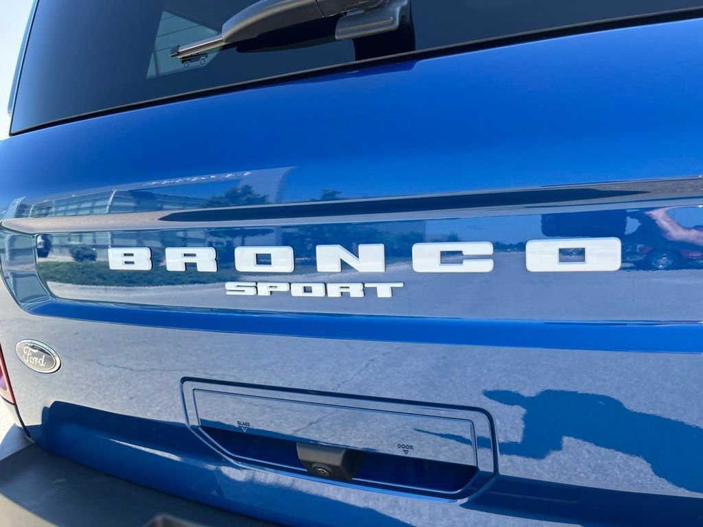 Used 2024 Ford Bronco Sport Outer Banks w/ Tech Package image 2