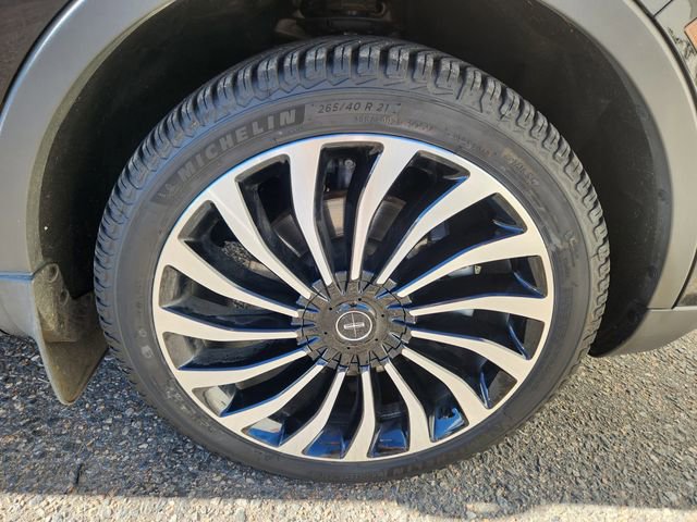 Certified 2020 Lincoln Nautilus Black Label image 21