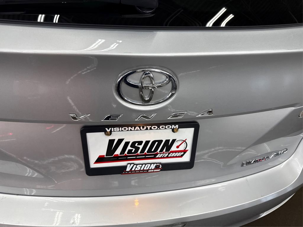 Used 2012 Toyota Venza Limited AWD/4WD image 15