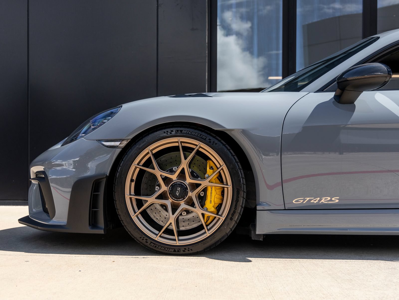 Certified 2024 Porsche 718 Cayman GT4 RS RWD image 20