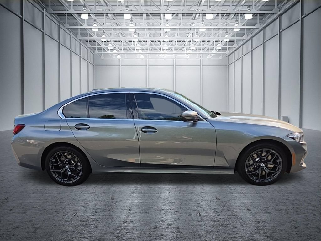 Used 2025 BMW 330i xDrive Sedan AWD/4WD image 10