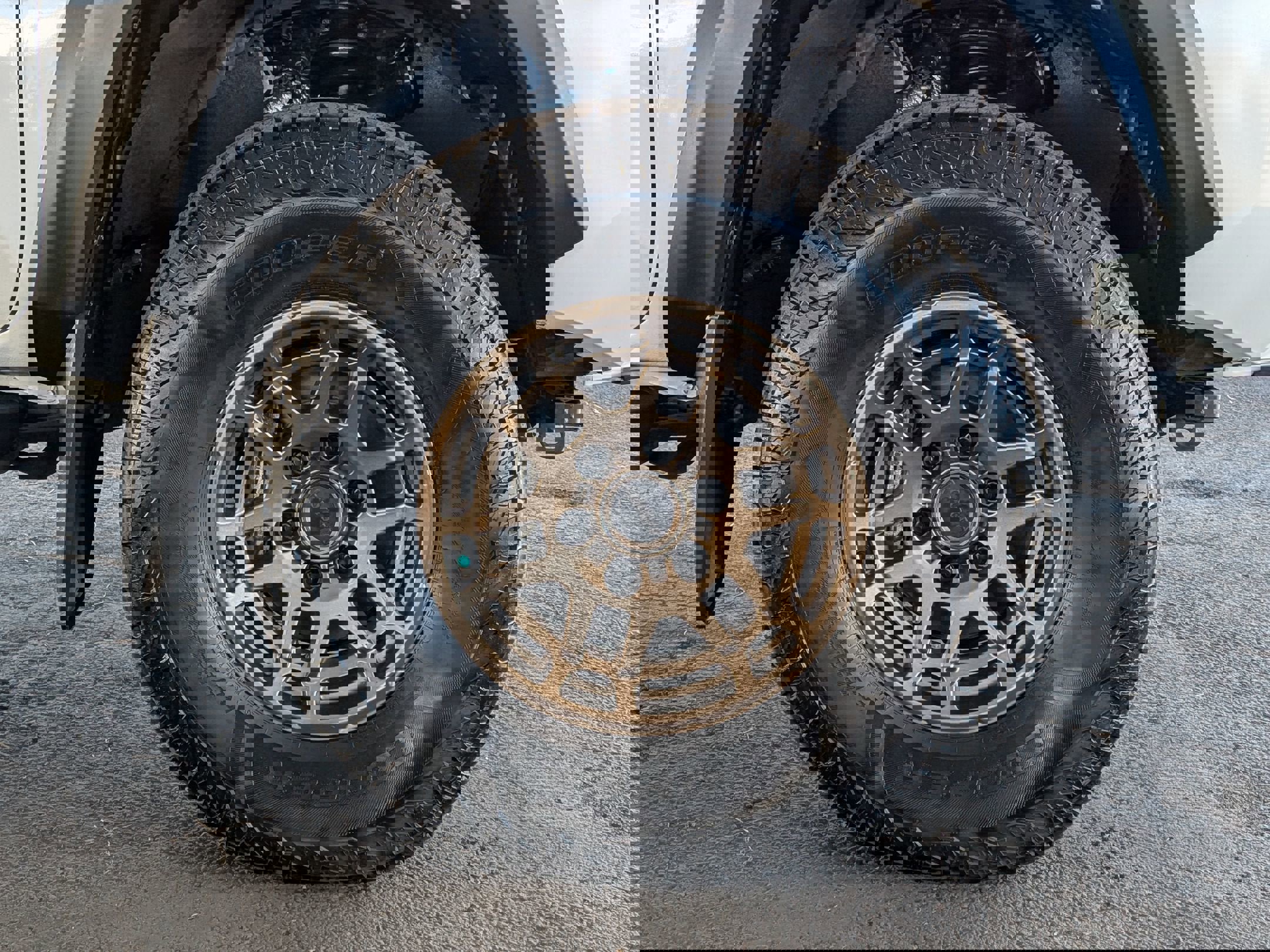 Used 2022 Toyota Tacoma SR5 w/ Trail Edition image 7