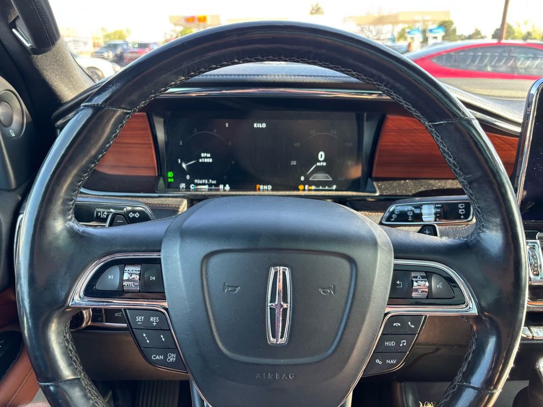 Used 2018 Lincoln Navigator Reserve w/ Technology Package AWD/4WD image 32