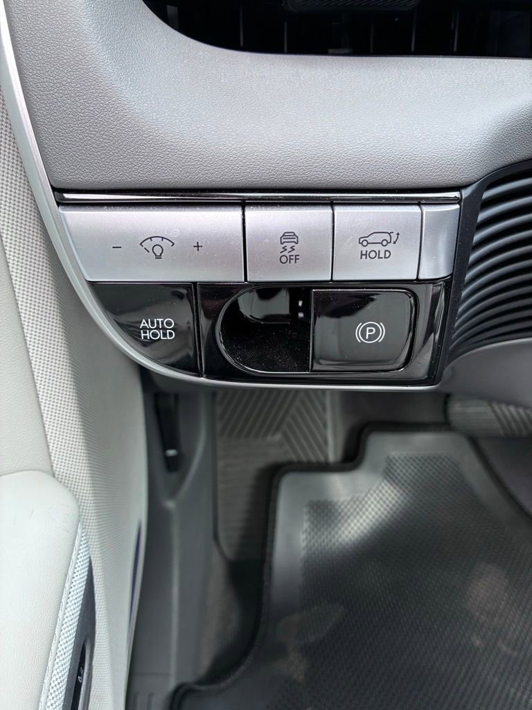 Used 2024 Hyundai Ioniq 5 Limited AWD/4WD image 26