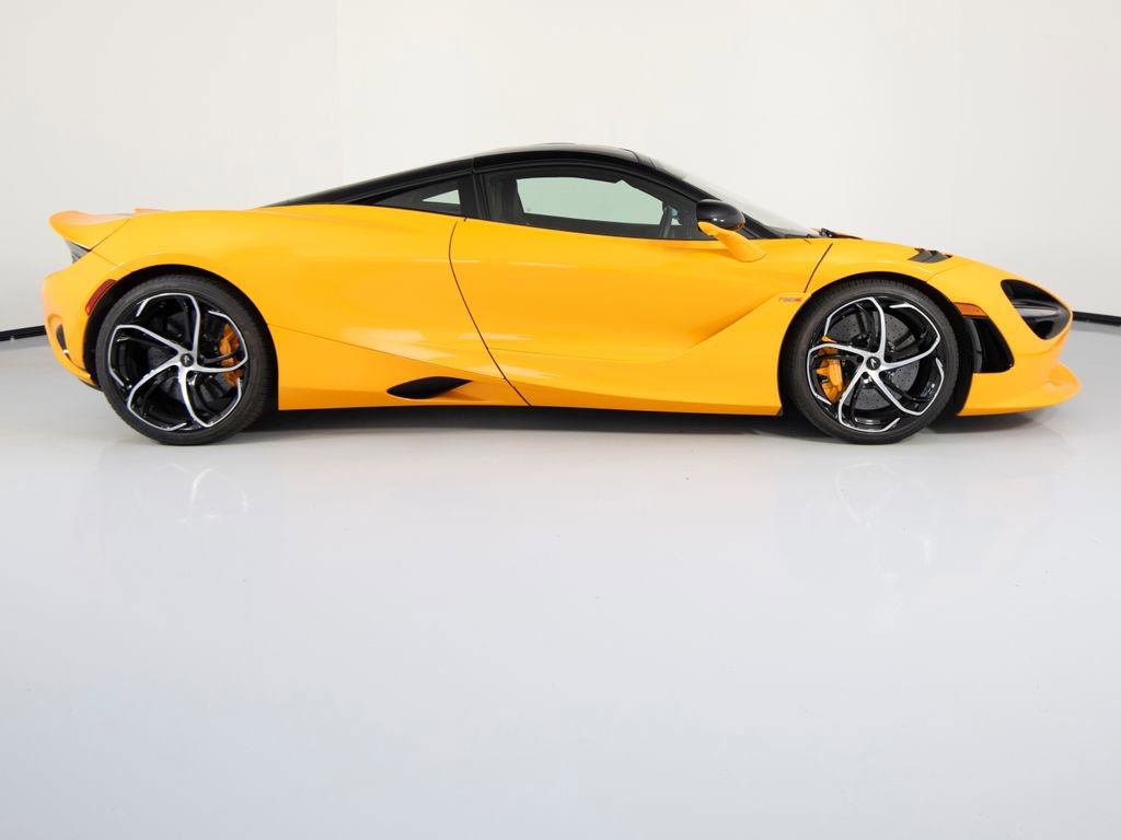 Used 2025 McLaren 750S image 4
