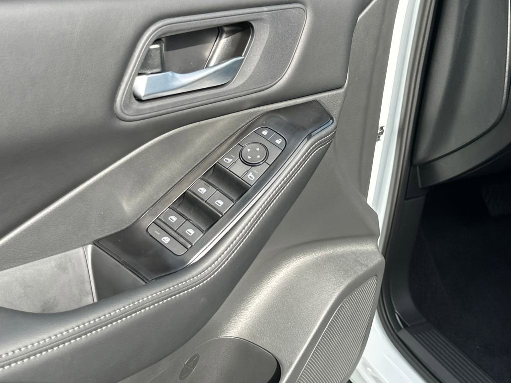 New 2026 Nissan Rogue SV image 11