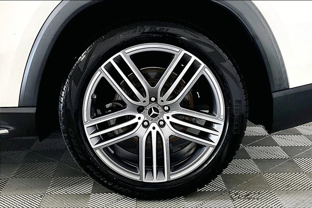 Used 2022 Mercedes-Benz GLS 450 4MATIC image 8