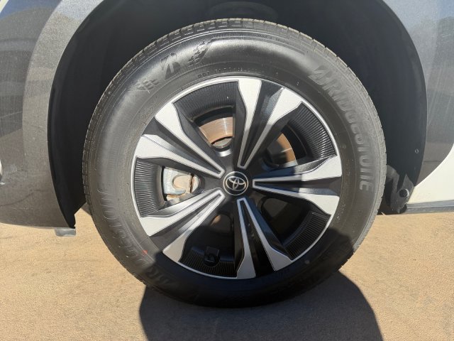 Certified 2024 Toyota bZ4X AWD w/ Weather Package image 24