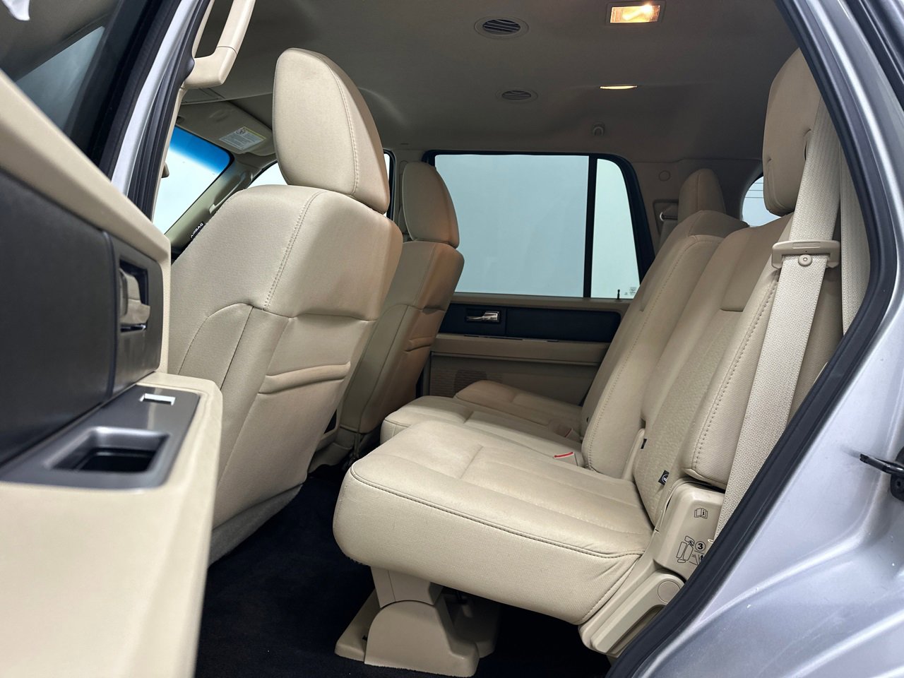 Used 2015 Ford Expedition XL image 15