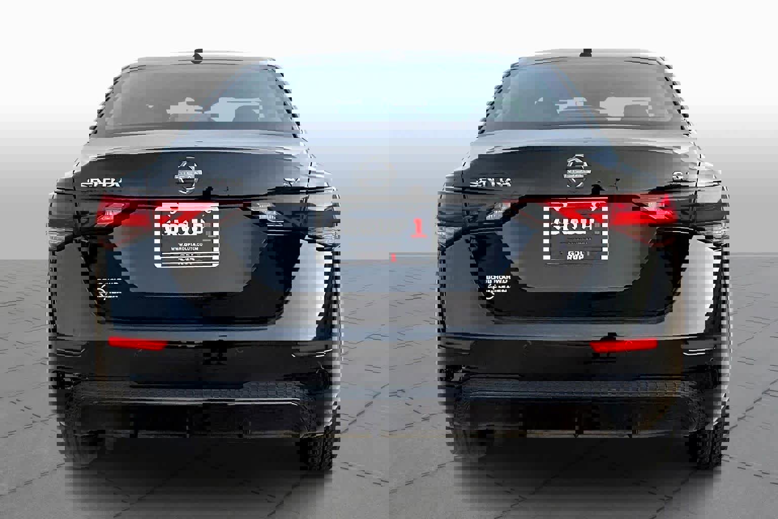 Used 2024 Nissan Sentra SV image 4