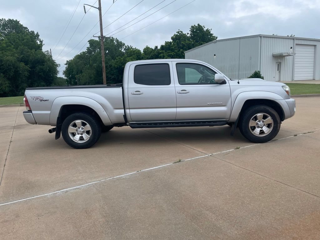 Used 2010 Toyota Tacoma 4x4 Double Cab image 4