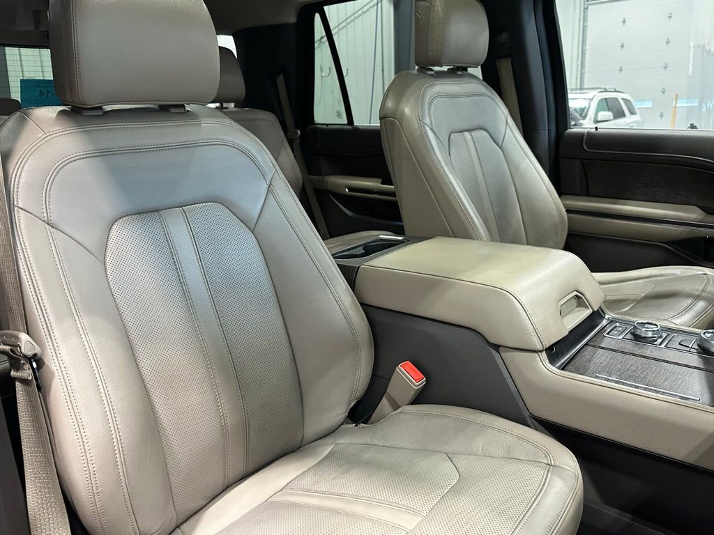 Used 2019 Ford Expedition Limited w/ Equipment Group 302A image 33