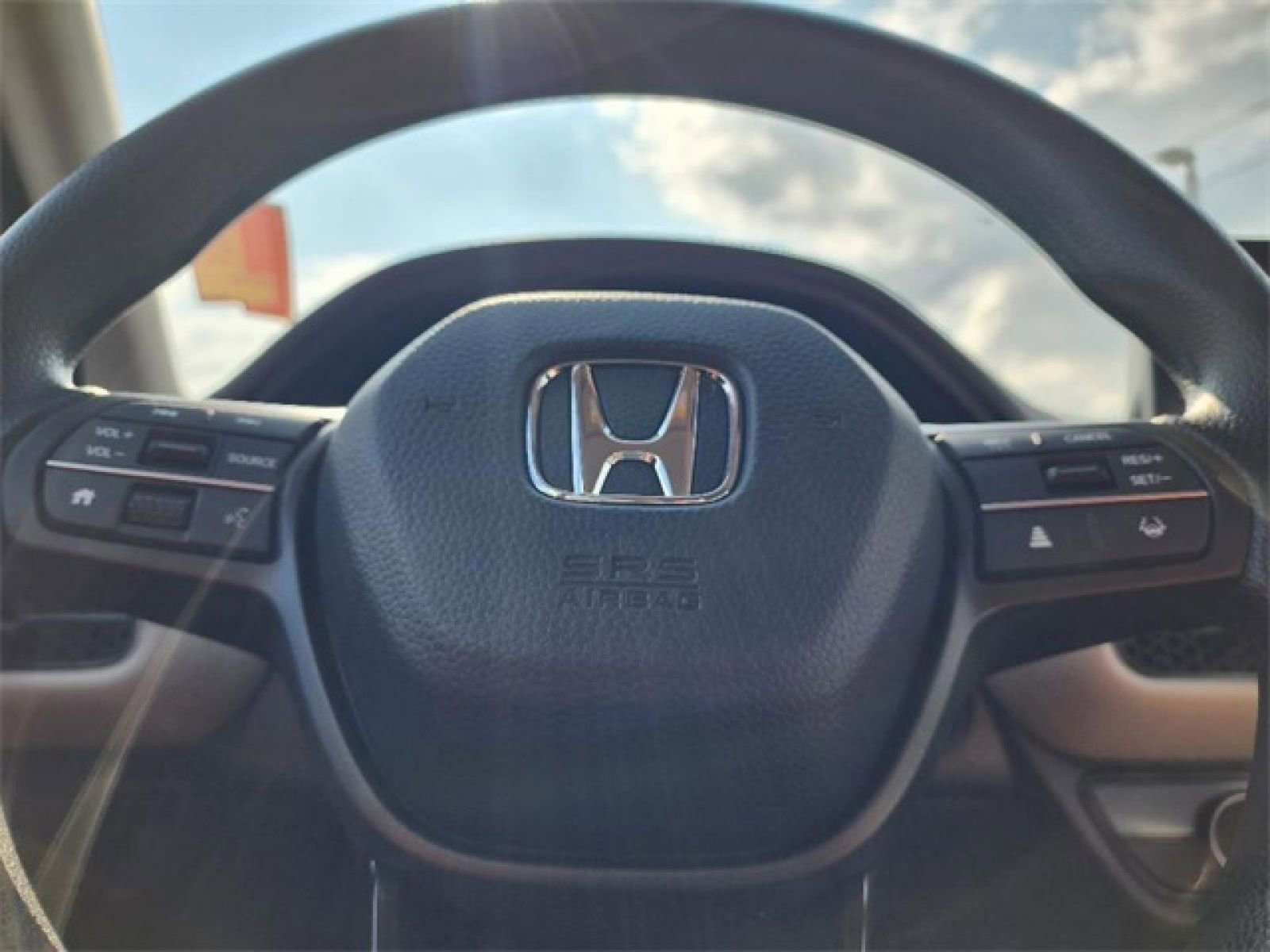 Used 2025 Honda HR-V LX image 15