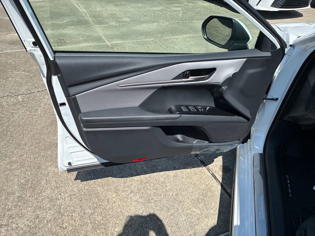 New 2026 Toyota Camry SE FWD image 12