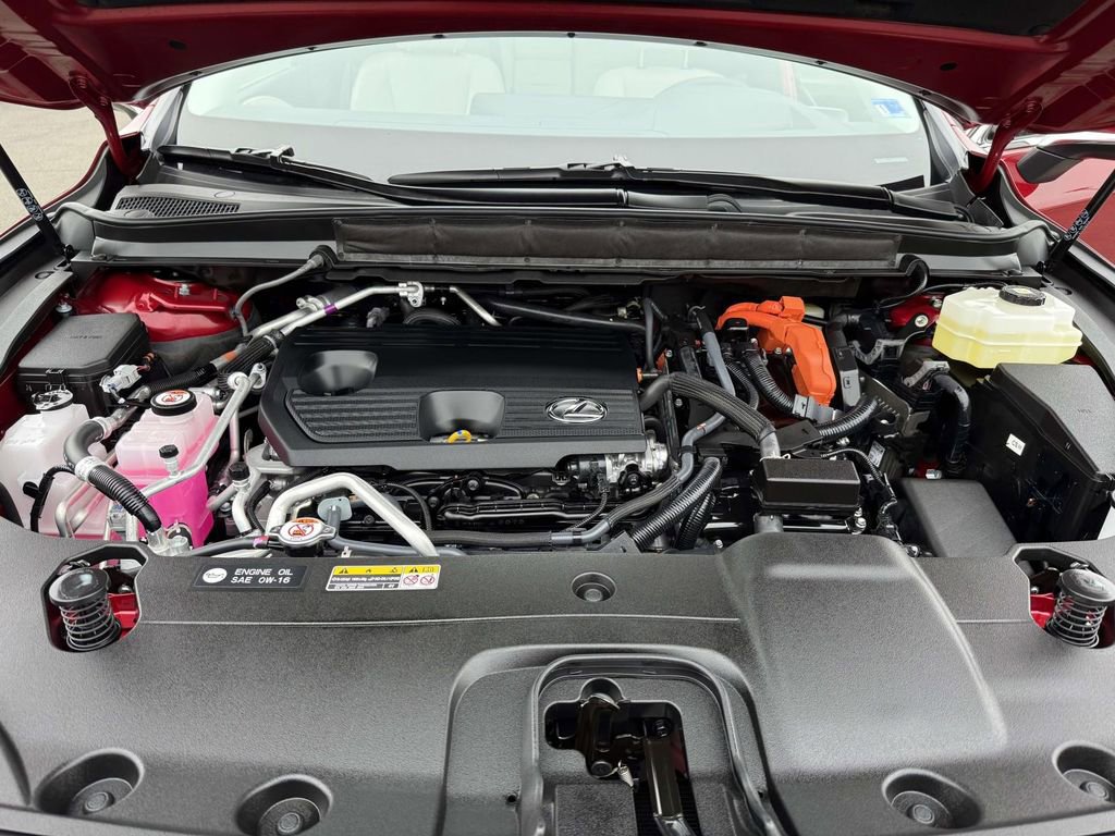 Used 2025 Lexus RX 450h Luxury image 28