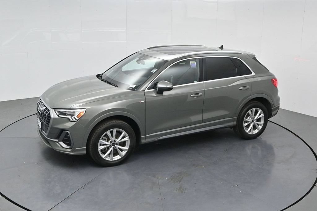 Used 2025 Audi Q3 2.0T Premium AWD/4WD image 56
