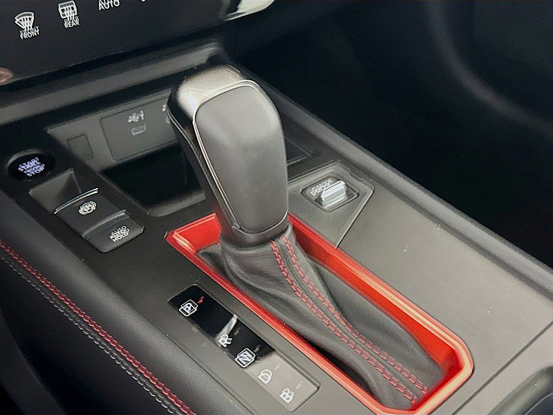 New 2026 Nissan Kicks SR w/ Cold Weather Package image 17