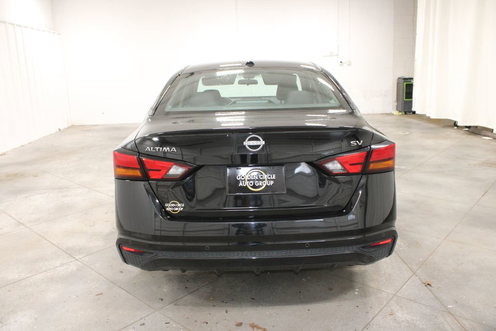 Used 2023 Nissan Altima 2.5 SV image 9