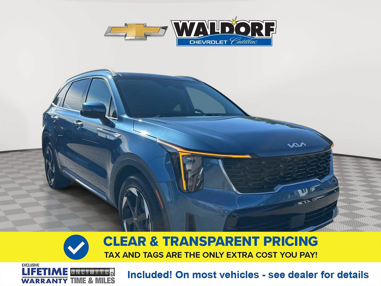 Used 2025 Kia Sorento EX w/ EX Panoramic Sunroof Package