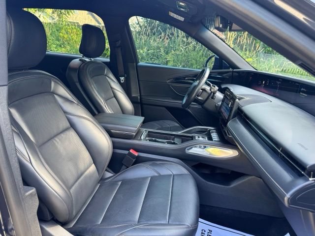 Used 2024 Lincoln Nautilus Hybrid AWD/4WD image 20